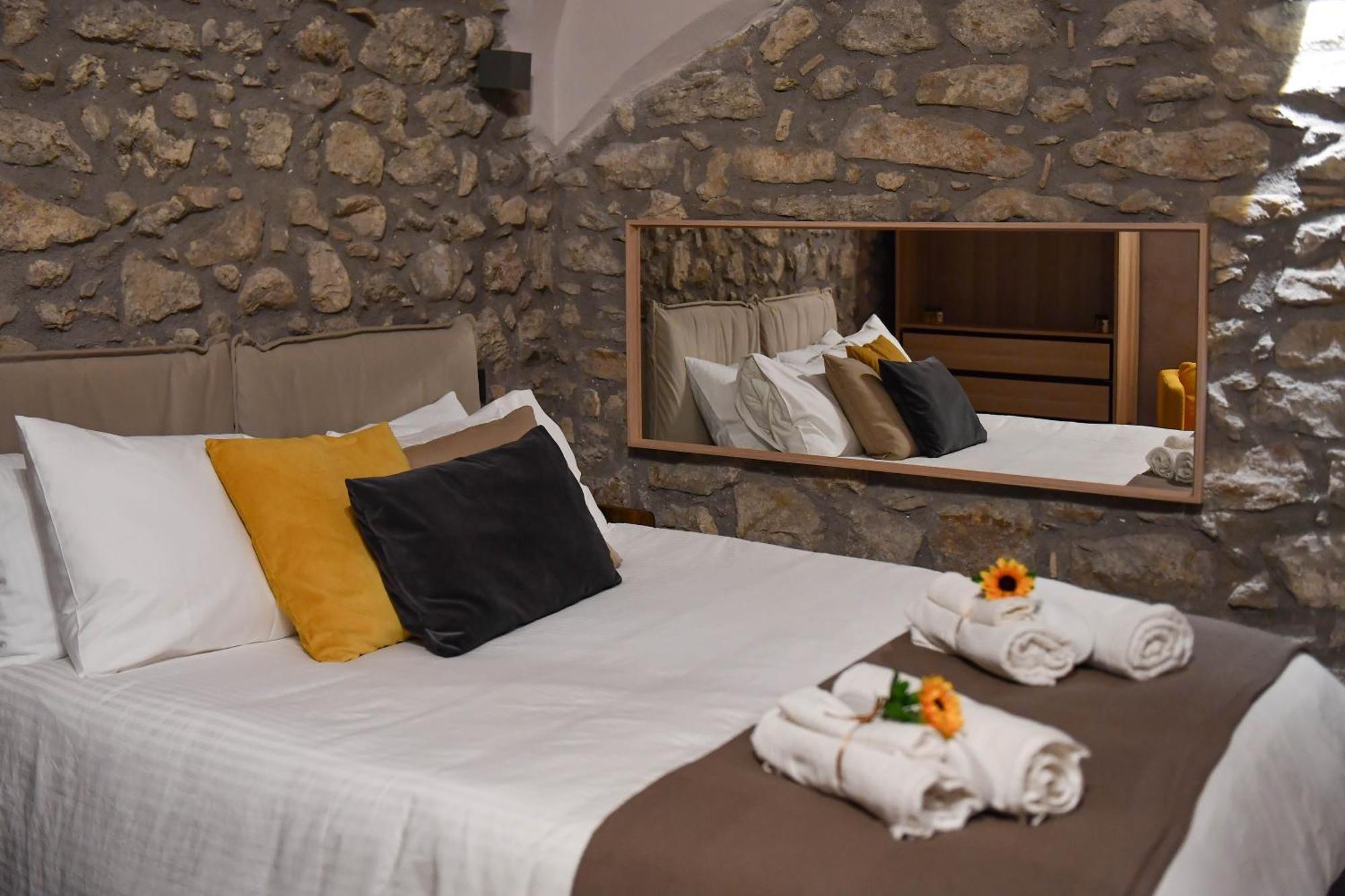 Vicolo72 Hotel Calitri Luaran gambar